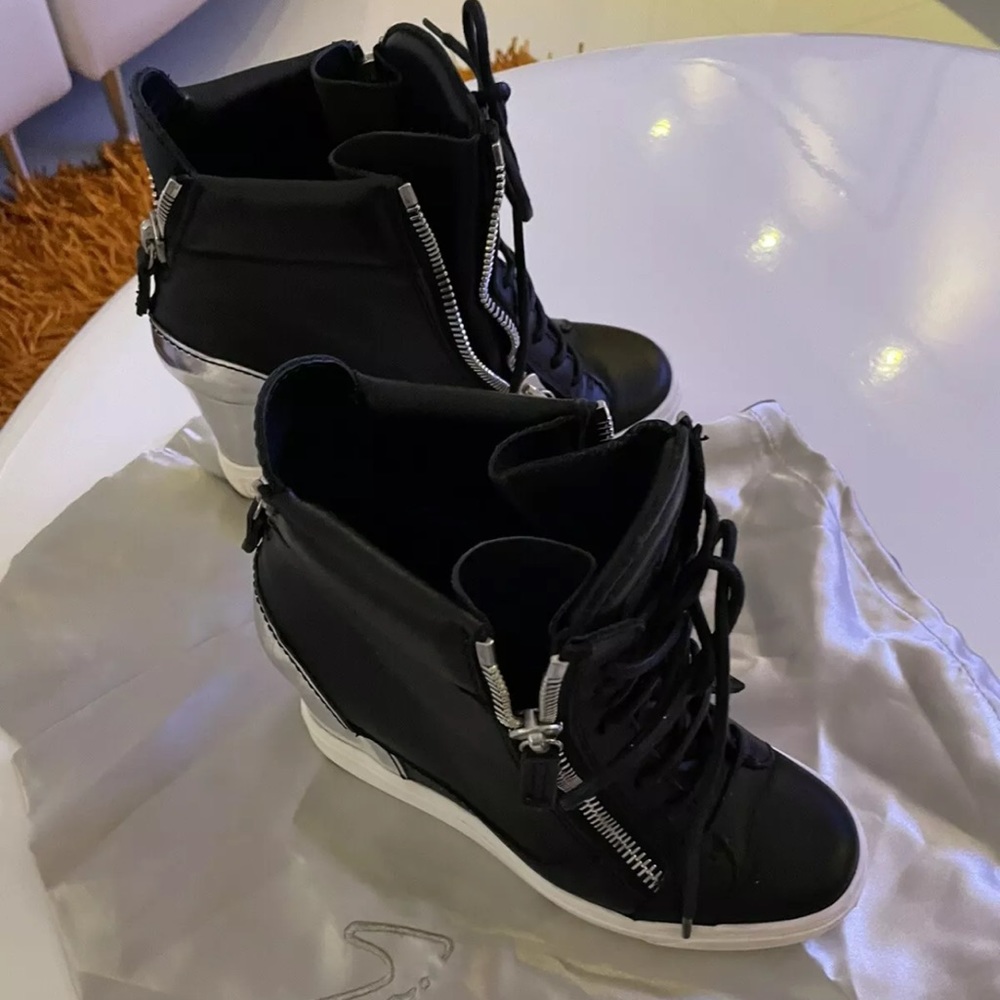 Giuseppe Zanottí Black and Silver Wedge Sneaker size 7 /37